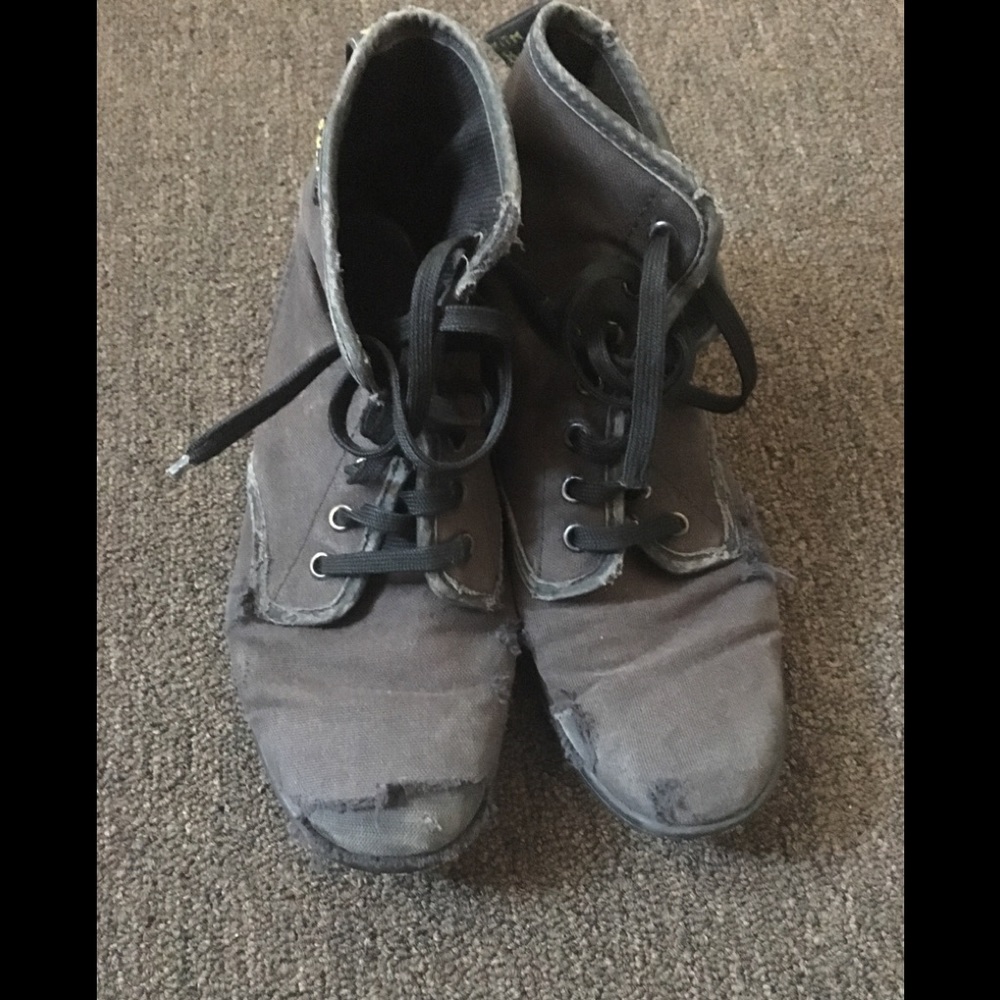 Dr. Martens Boots!!